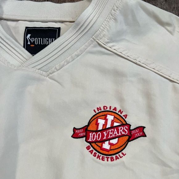 Indiana Hoosiers Jacket - Picture 4 of 9